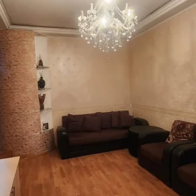 In Baku 70.0 m² apartment is for rent - Image 2