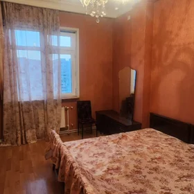 In Baku 70.0 m² apartment is for rent - Image 3
