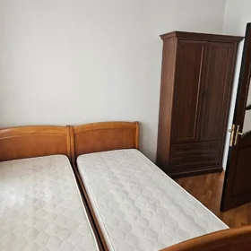 In Baku 174.0 m² apartment is for rent - Image 9