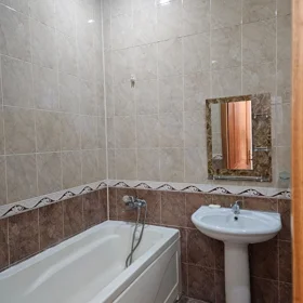 In Baku 60.0 m² apartment is for rent - Image 6