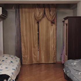 In Baku 90.0 m² apartment is for sale - Image 2