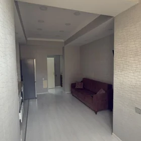 In Baku 68.0 m² apartment is for rent - Image 3