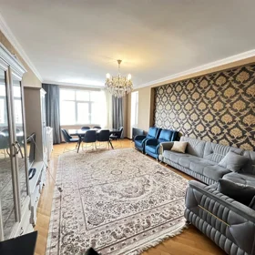 In Baku 147.0 m² apartment is for sale - Image 4