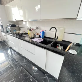 In Baku 147.0 m² apartment is for sale - Image 6