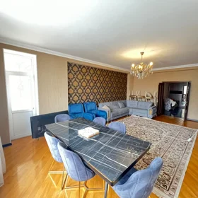 In Baku 147.0 m² apartment is for sale - Image 8
