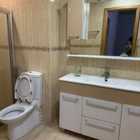 In Baku 70.0 m² apartment is for rent - Image 5
