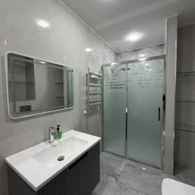 In Baku 125.0 m² apartment is for sale - Image 2