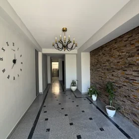 In Baku 125.0 m² apartment is for sale - Image 8
