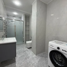 In Baku 125.0 m² apartment is for sale - Image 10