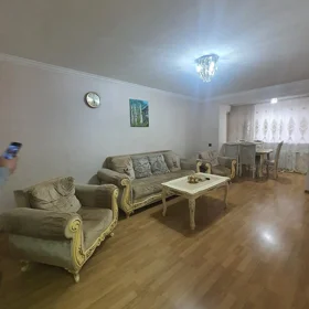 In Baku 70.0 m² apartment is for sale - Image 3