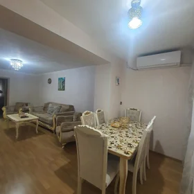 In Baku 70.0 m² apartment is for sale - Image 4