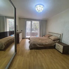 In Baku 70.0 m² apartment is for sale - Image 6