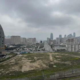 In Baku 160.0 m² apartment is for sale - Image 2