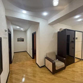 In Baku 130.0 m² apartment is for rent - Image 10