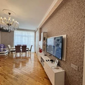 In Baku 86.0 m² apartment is for sale - Image 4