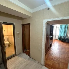 In Baku 50.0 m² apartment is for sale - Image 8
