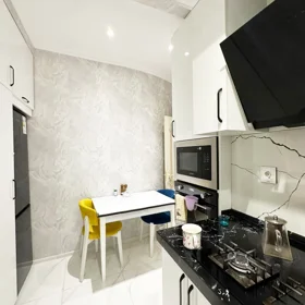 In Baku 60.0 m² apartment is for sale - Image 2