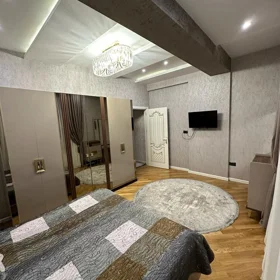 In Baku 124.0 m² apartment is for sale - Image 10