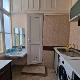 In Baku 60.0 m² apartment is for rent - Image 10