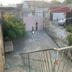 In Baku 172.0 m² house with 6.0 rooms is for sale - Image 2