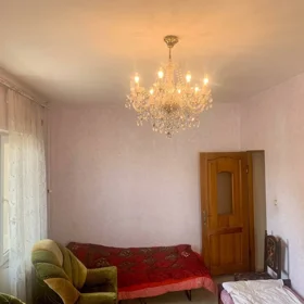 In Baku 65.0 m² apartment is for sale - Image 4