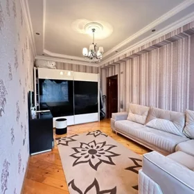 In Baku 100.0 m² apartment is for sale - Image 2