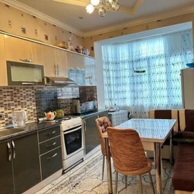 In Baku 100.0 m² apartment is for sale - Image 3