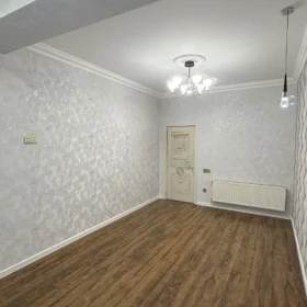In Baku 100.0 m² apartment is for sale - Image 3
