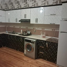 In Binəqədi rayonu 300.0 m² house with 9.0 rooms is for rent - Image 3