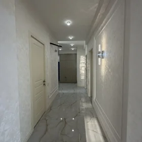 In Baku 130.0 m² apartment is for sale - Image 2