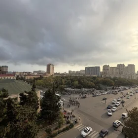 In Baku 130.0 m² apartment is for sale - Image 3