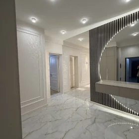 In Baku 130.0 m² apartment is for sale - Image 8