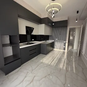 In Baku 130.0 m² apartment is for sale - Image 10