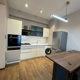 In Baku 68.0 m² apartment is for rent - Image 2