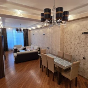 In Baku 175.0 m² apartment is for rent - Image 7