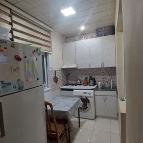 In Baku 120.0 m² apartment is for sale - Image 10