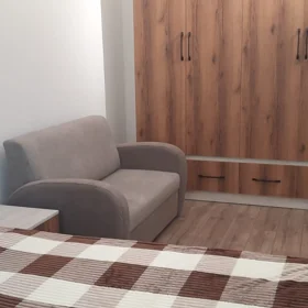 In Baku 110.0 m² apartment is for rent - Image 7