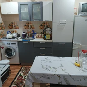 In Baku 42.0 m² house with 2.0 rooms is for sale - Image 2