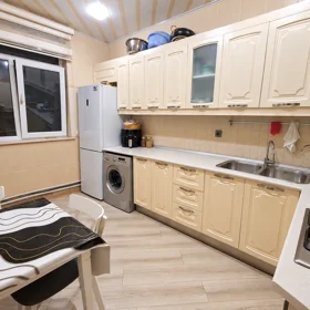 In Baku 110.0 m² apartment is for rent - Image 5