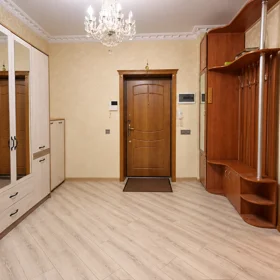 In Baku 110.0 m² apartment is for rent - Image 9