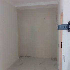 In Baku 70.0 m² apartment is for sale - Image 4
