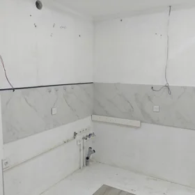 In Baku 70.0 m² apartment is for sale - Image 9