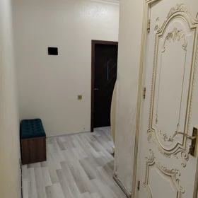 In Baku 70.0 m² apartment is for sale - Image 6