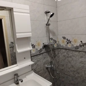 In Baku 70.0 m² apartment is for sale - Image 7