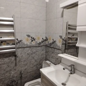 In Baku 70.0 m² apartment is for sale - Image 8