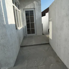 In Xəzər rayonu 49.0 m² house with 2.0 rooms is for sale - Image 2