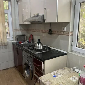 In Baku 75.0 m² house with 3.0 rooms is for sale - Image 5