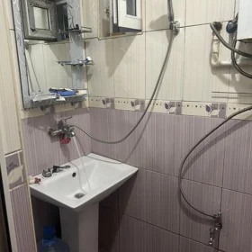 In Baku 75.0 m² house with 3.0 rooms is for sale - Image 7
