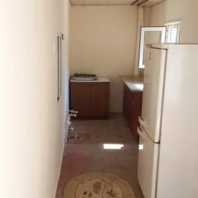 In Baku 35.0 m² house with 2.0 rooms is for rent - Image 6