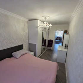 In Baku 70.0 m² apartment is for sale - Image 10